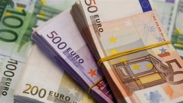 سعر اليورو مقابل الجنيه المصري بداية تعاملات اليوم الأربعاء 24 - 4 - 2024