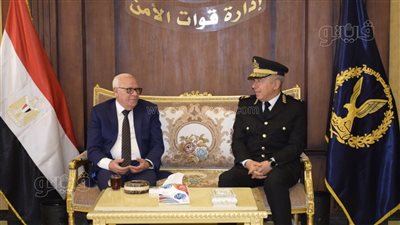 محافظ بورسعيد يزور قوات الأمن بمناسبة الذكرى الـ72 لعيد الشرطة (صور )