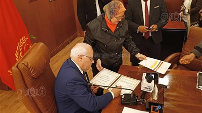 محافظ بورسعيد يعتمد نتيجة الشهادة الإعدادية بنسبة نجاح 75.4% (بث مباشر)