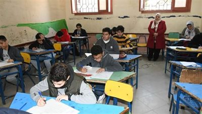 استئناف تصحيح امتحانات الشهادة الإعدادية بمحافظة الفيوم، السبت 