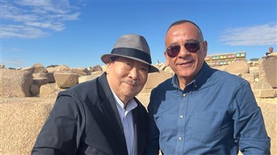 بدء مشروع دراسة وتوثيق وإعادة تركيب الكساء الخارجي لهرم منكاورع