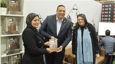 حضور بارز لتنسيقية شباب الأحزاب والسياسيين في أول أيام معرض القاهرة الدولي للكتاب