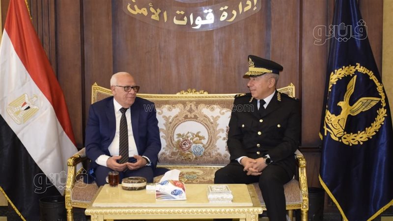 محافظ بورسعيد يزور