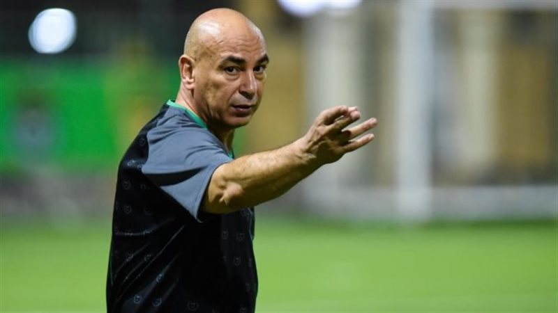 حسام حسن،فيتو