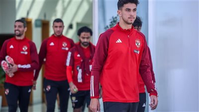 الأهلي يتحرك لملعب مباراة حتا الإماراتي (فيديو)