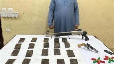 ضبط 32 عنصرا إجراميا بحوزتهم مخدرات خلال اقتحام أوكارهم بالمحافظات (صور) 