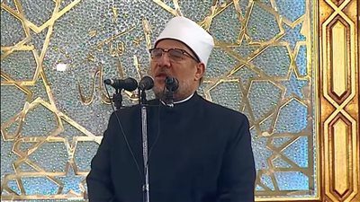 وزير الأوقاف خلال خطبة الجمعة: مصر لا تبغي لكنها نار تحرق المعتدي 