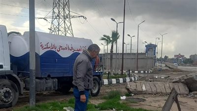 محافظ الإسكندرية: تكثيف التواجد الميداني للتعامل مع تداعيات النوة 