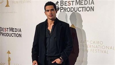 حسن في «أعلى نسبة مشاهدة»، من هو يوسف عمر الذي تتنافس على حبه سلمى أبو ضيف وليلى زاهر؟