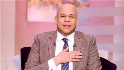 أسامة قابيل يحتفل بصدور «متشلش هم» بمعرض القاهرة للكتاب 