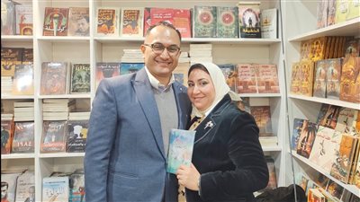 باسم عوض الله يوقع 