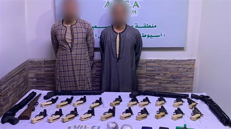 ضبط عاطلين بحوزتهما