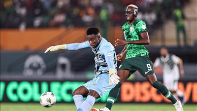 تغيير اضطراري لمنتخب نيجيريا أمام الكاميرون بعد إصابة حارس المرمي