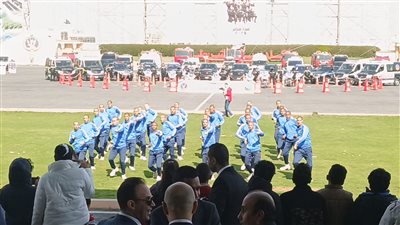 احتفالية فدا مصر 2024.. طلبة الشرطة يقدمون عروضا قتالية في معرض المركبات (صور) 