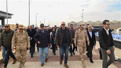 وزير الري ومحافظ شمال سيناء يتفقدان محطة بحر البقر لمعالحة المياه