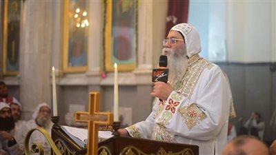 مطران القدس يصلي قداس تذكار نياحة القمص ثاؤفيلس في دير المحرق