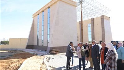 محافظ الوادي الجديد يتفقد دورة تطوير الأداء المؤسسي بالعاصمة الإدارية