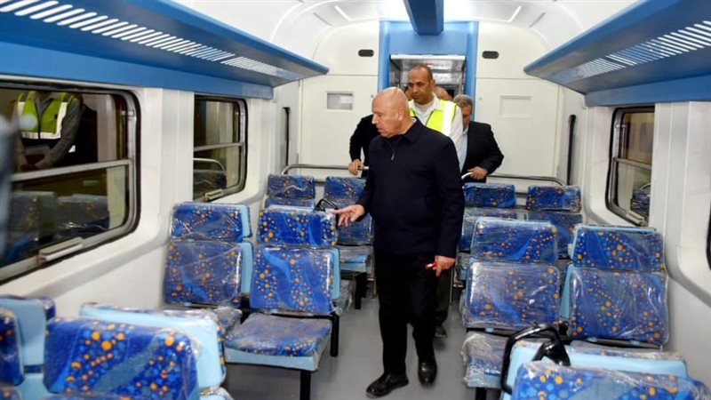  وزير النقل يتفقد