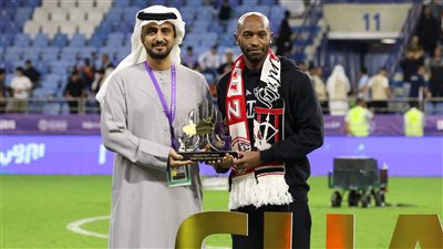 شيكابالا يحصد جائزة أفضل لاعب وهداف بطولة كأس تحدي دبي (صور)