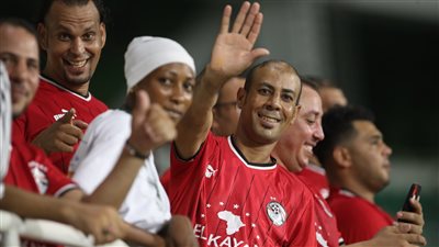 تفاؤل وتشجيع الجماهير المصرية في المدرجات خلال مواجهة الكونغو الديمقراطية (صور)