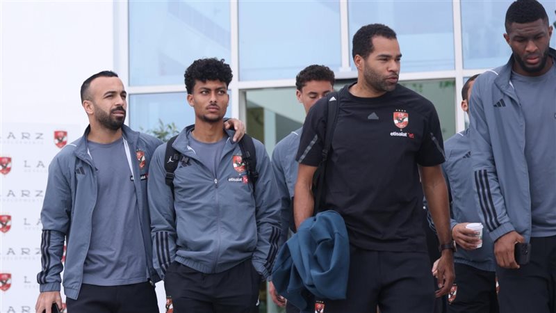 فريق الكرة بالأهلي،فيتو