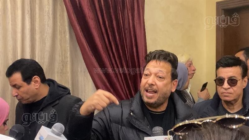 أحمد العيسوي، فيتو