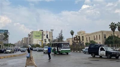 سقوط أمطار متوسطة على مدن الغربية (صور)