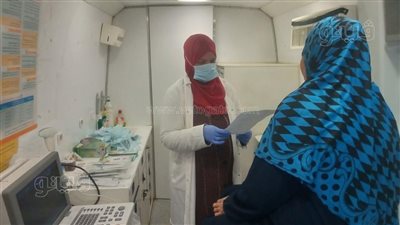 كشف وعلاج بالمجان لـ 1290 مريضًا بقافلة طبية بقرية البكرية ببني سويف
