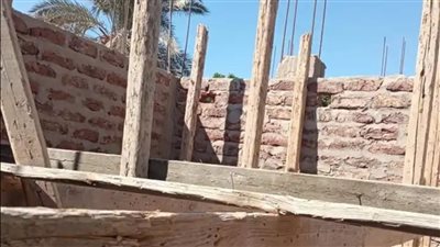 تنفيذ إزالة لشدة خشبية مخالفة على مساحة 100م بمركز الزينية بمحافظة الأقصر