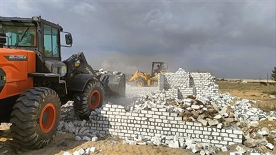 إزالة 21 حالة تعدِّ على أراضي الدولة بأبوصوير في الإسماعيلية (صور) 