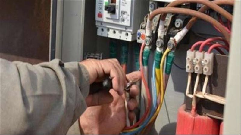 سرقة التيار الكهربى،