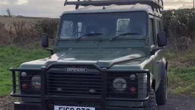 سيارة لاندروفر تتحول إلى منزل متنقل