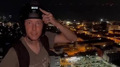 حاول تصوير فيديو فلقي مصرعه، شاب يوثق سقوطه من الدور 29