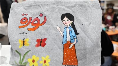 إقبال كبير من زوار معرض الكتاب على مبادرة نورة لتمكين الفتيات (صور) 