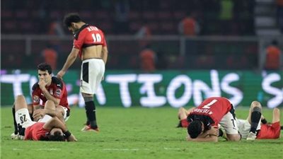 أزمات بعثة المنتخب في كأس أمم أفريقيا.. ليفربول يحرج اتحاد الكرة في إصابة محمد صلاح.. ومقعد المترجم يكشف تخبط الجبلاية