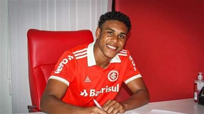 الزمالك يقترب من ضم مهاجم انترناسيونالي البرازيلي 