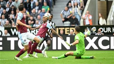 بث مباشر مباراة أستون فيلا ونيوكاسل في الدوري الإنجليزي 2023