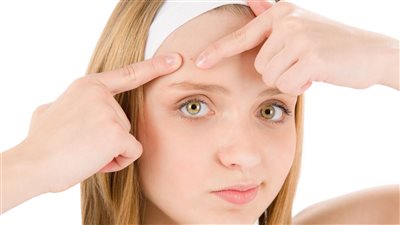 كيفية التخلص من حب الشباب في الجبهة نهائيًا