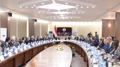 رئيس جامعة الزقازيق يشهد الاجتماع الدورى للمجلس الأعلى للجامعات بأسوان 