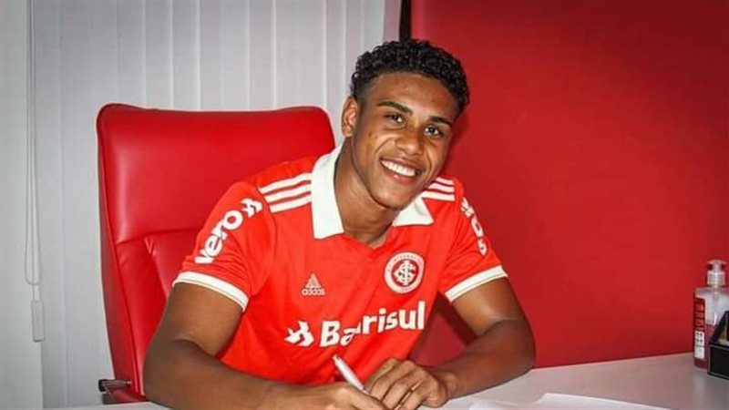 سوزا، فيتو