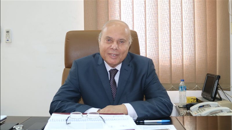  القائم بأعمال عميد