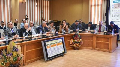 تنفيذي الشرقية يُناقش الخطة الاستثمارية للعام المالي 2023 - 2024 م