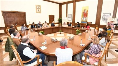 البابا تواضروس يستقبل السفير المجري وأساتذة جامعة كارولي جاسبر