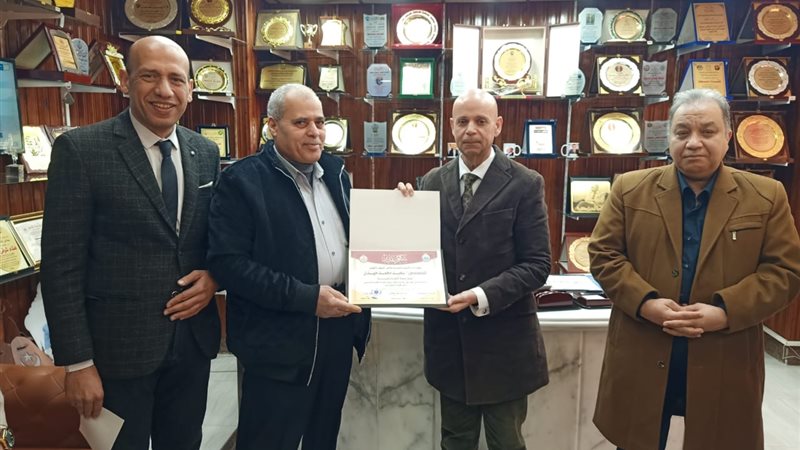 صحة الشرقية تكرم