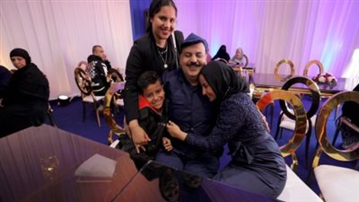 بطاطين وأجهزة كهربائية، الداخلية توزع مساعدات على أسر نزلاء مراكز إصلاح وتأهيل 15 مايو (صور)