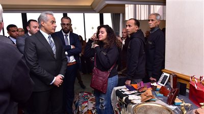 تسليم 100 عقد عمل لذوي همم، و32 شهادة إتمام تدريب لخريجين جُدد من مركز شهداء الكتيبة 103