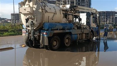 محافظ الإسكندرية: تكثيف التواجد الميداني لجميع الأجهزة التنفيذية للتعامل مع تداعيات النوة