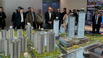 وزير الإسكان يتفقد منطقة الأعمال المركزية بمدينة شنغهاي الصينية