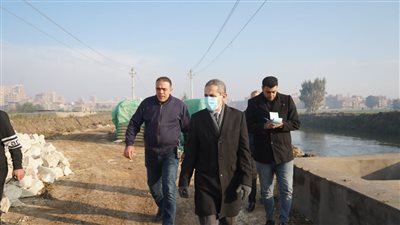 محافظ الغربية يتابع مشروعات الرصف والتطوير بالمحلة الكبرى