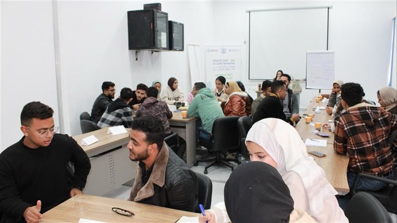 جانب من الدورات،